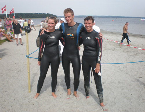 3 vindere af Præstø Fjordsvøm 2009: Michelle, Jacob og Ellen Billede af de 3 vindere af Præstø Fjordsvøm 2009: Michelle Strand, Jacob Clement og Ellen Garne